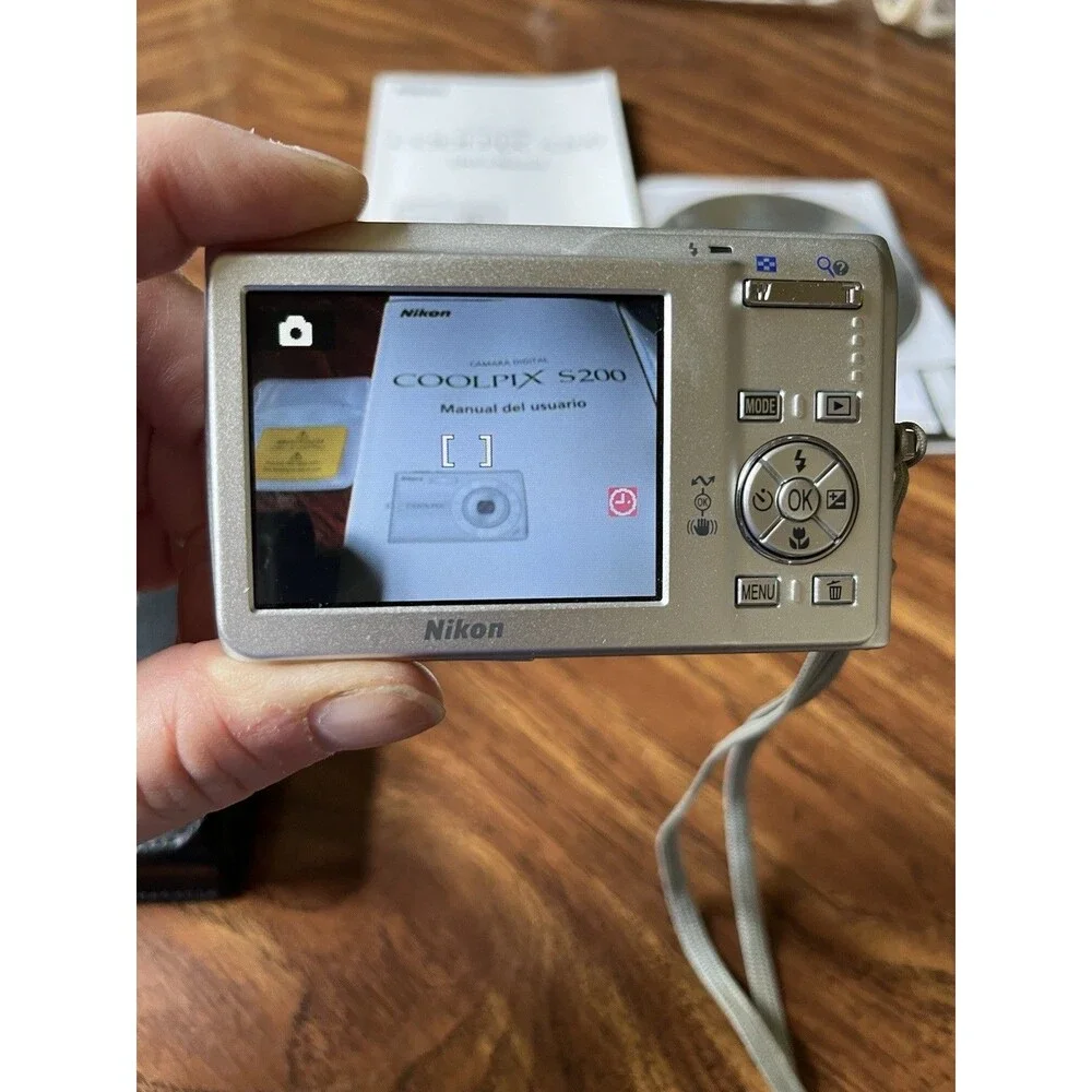 Nikon Coolpix S200  Camera Package Works Silver Battery SD Card Case Manual 7.1